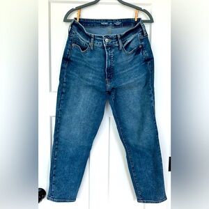 Old Navy O.G. High Rise Straight Jeans. Stretch. Size 10.